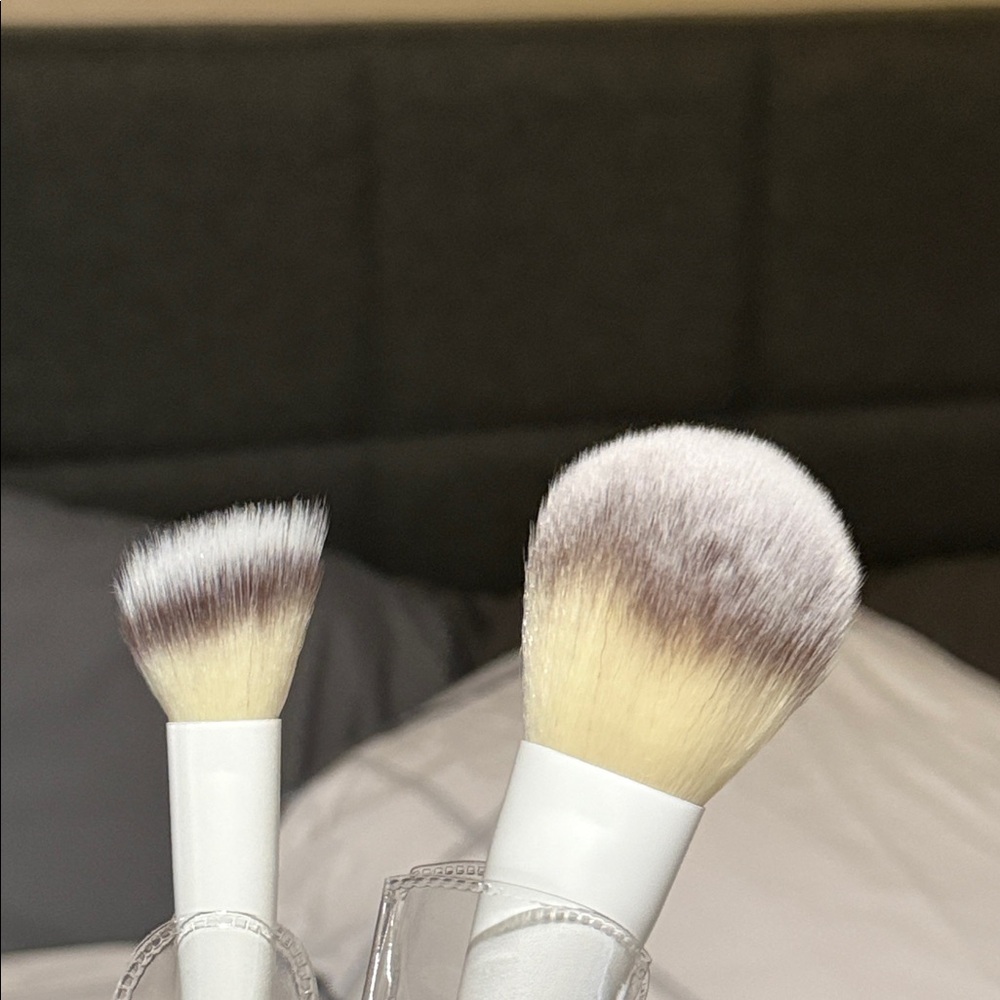 TYS BEAUTY Treat Yourself Makeup Brush Set - Picture 6 of 7